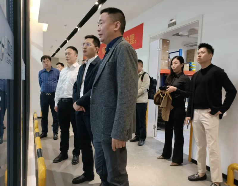 萍乡市经开区向导考察平博pinnacle集团南方总部