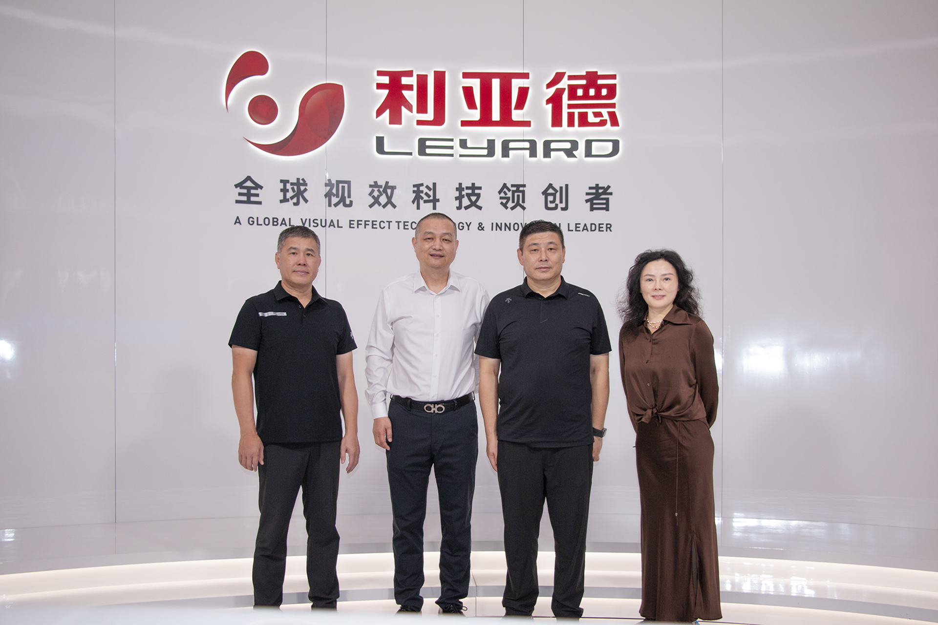 重庆千里科技股份有限公司周宗成总裁等向导一行莅临平博pinnacle南方总部考察交流